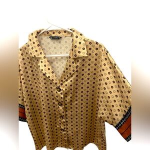 Short-Sleeve Top by SOLLINARRY, Boho Print, Shiny & Cute! Size Large